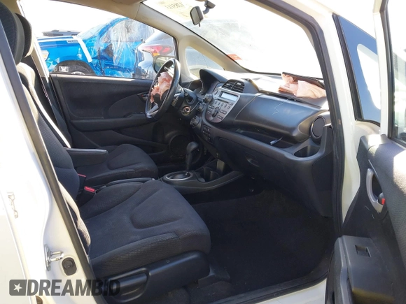 2013 Honda Fit Sport with VIN JHMGE8H54DC046478, listed as a IAAI auction lot 41285113 with 166,360 mi miles. Bid and sale history available at carsss.com. Image 5.