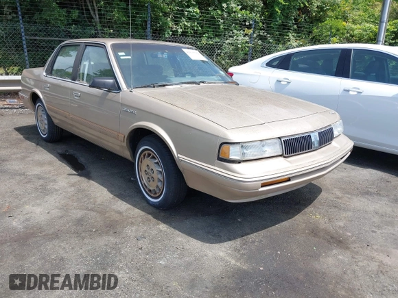 1995 Oldsmobile Cutlass Ciera SL with VIN 1G3AJ55M4S6365467, listed as a IAAI auction lot 42183782 with 105,044 mi miles and . Bid and sale history available at DreamBid. Image 1.