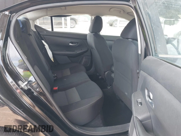 2020 Nissan Sentra SV z VIN 3N1AB8CV3LY220413, wystawiony jako IAAI lot #42128525 z przebiegiem 33 314 mil mil oraz . Historia ofert i sprzedaży dostępna na DreamBid. Obrazek 8.