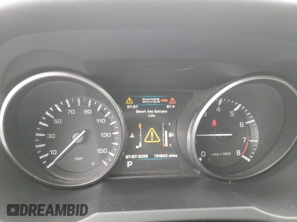 2012 Land Rover Range Rover Evoque Pure Premium with VIN SALVR2BG7CH685372, listed as a Copart auction lot 63607085 with 124,543 mi miles and Salvage title. Bid and sale history available at DreamBid. Image 9.