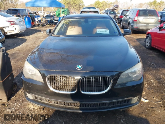 2011 BMW 7 Series 750Li z VIN WBAKB8C51BCY66913, wystawiony jako IAAI lot #41987656 z przebiegiem 113 843 mil mil oraz . Historia ofert i sprzedaży dostępna na DreamBid. Obrazek 6.