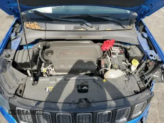 2021 Jeep Compass Trailhawk z VIN 3C4NJDDB9MT556516, wystawiony jako Copart lot #60338575 z przebiegiem 86 978 mil mil oraz Czysty tytuł • Clean title. Historia ofert i sprzedaży dostępna na DreamBid. Obrazek 12.