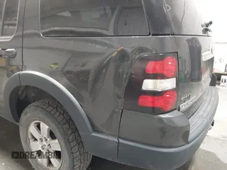 2007 Ford Explorer XLT with VIN 1FMEU73E27UB19323, listed as a IAAI auction lot 41667251 with 194,262 mi miles. Bid and sale history available at carsss.com. Image 6.