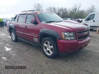 2007 Chevrolet Avalanche LTZ with VIN 3GNFK12317G115883, listed as a IAAI auction lot 41978291 with 186,032 mi miles. Bid and sale history available at carsss.com. Image 1.