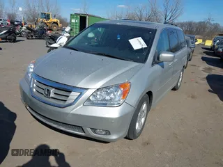 2008 Honda Odyssey Touring with VIN 5FNRL38888B005406, listed as a IAAI auction lot 41689635 with 164,340 mi miles. Bid and sale history available at carsss.com. Image 2.