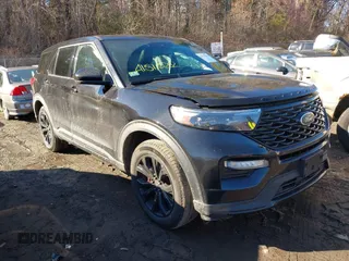 2022 Ford Explorer ST-Line with VIN 1FMSK8KH2NGB26827, listed as a IAAI auction lot 41510262 with 52,275 mi miles. Bid and sale history available at carsss.com. Image 1.