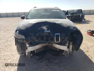 2020 Jeep Cherokee Latitude with VIN 1C4PJMCB5LD651010, listed as a Copart auction lot 48417025 with 82,777 mi miles and Salvage Title. Bid and sale history available at carsss.com. Image 5.