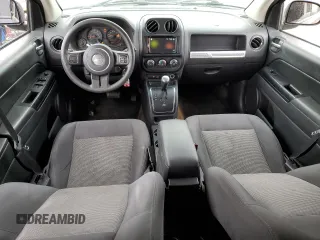 2016 Jeep Compass Sport z VIN 1C4NJCBA6GD705687, wystawiony jako Copart lot #60283815 z przebiegiem 166 920 mil mil oraz Szkoda całkowita • Salvage title. Historia ofert i sprzedaży dostępna na DreamBid. Obrazek 8.