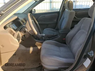 1999 Toyota Camry LE z VIN JT2BF22K0X0167589, wystawiony jako Copart lot #42699015 z przebiegiem 198 634 mil mil oraz Czysty tytuł • Clean title. Historia ofert i sprzedaży dostępna na DreamBid. Obrazek 7.
