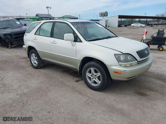 2000 Lexus RX 300 with VIN JT6GF10U0Y0081820, listed as a IAAI auction lot 41694796 with 297,028 mi miles. Bid and sale history available at carsss.com. Image 1.