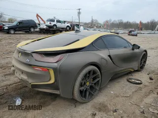 2015 BMW i8 z VIN WBY2Z2C5XFV391220, wystawiony jako Copart lot #49669104 z przebiegiem 47 695 mil mil oraz . Historia ofert i sprzedaży dostępna na DreamBid. Obrazek 3.
