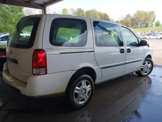 2006 Chevrolet Uplander LS Fleet z VIN 1GBDV13L26D228134, wystawiony jako IAAI lot #42012199 z przebiegiem 280 543 mil mil oraz . Historia ofert i sprzedaży dostępna na DreamBid. Obrazek 4.