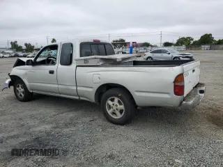 2000 Toyota Tacoma with VIN 4TAVN52N6YZ664111, listed as a Copart auction lot 60163195 with 315,732 mi miles and Salvage title. Bid and sale history available at DreamBid. Image 2.