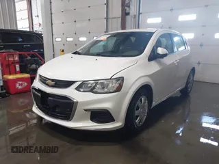 2020 Chevrolet Sonic LT z VIN 1G1JG6SB3L4110788, wystawiony jako IAAI lot #41313209 z przebiegiem 69 122 mil mil oraz . Historia ofert i sprzedaży dostępna na DreamBid. Obrazek 17.
