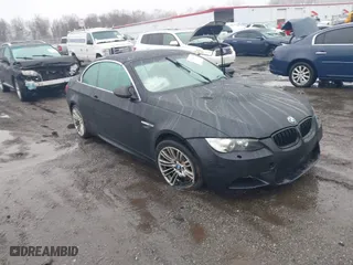 2011 BMW M3 with VIN WBSDX9C56BE784093, listed as a IAAI auction lot 41564377 with 1 mi miles. Bid and sale history available at carsss.com. Image 1.