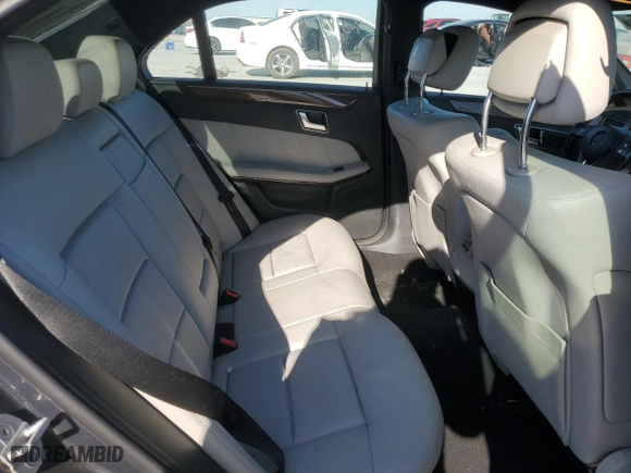 2013 Mercedes-Benz E-Class E 350 Luxury with VIN WDDHF5KB8DA742780, listed as a Copart auction lot 48952585 with 253,700 mi miles and Clean Title. Bid and sale history available at carsss.com. Image 10.