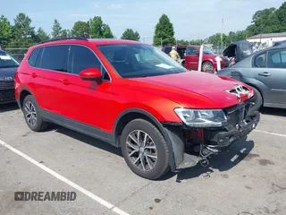 2019 Volkswagen Tiguan SE with VIN 3VV3B7AX8KM128788, listed as a IAAI auction lot 42462376 with 78,533 mi miles and . Bid and sale history available at DreamBid. Image 1.