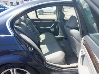 2005 BMW 3 Series 330i с VIN WBAEV53445KM40931, выставлен на аукционе IAAI как лот 42061235 с пробегом 298 421 миль миль и . История ставок и продаж доступна на DreamBid. Изображение 8.