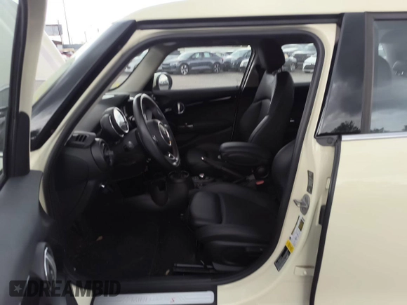 2021 MINI Hardtop 4 Door Cooper S with VIN WMWXU9C09M2P43346, listed as a Copart auction lot 68969854 with 22,394 mi miles and Salvage title. Bid and sale history available at DreamBid. Image 7.