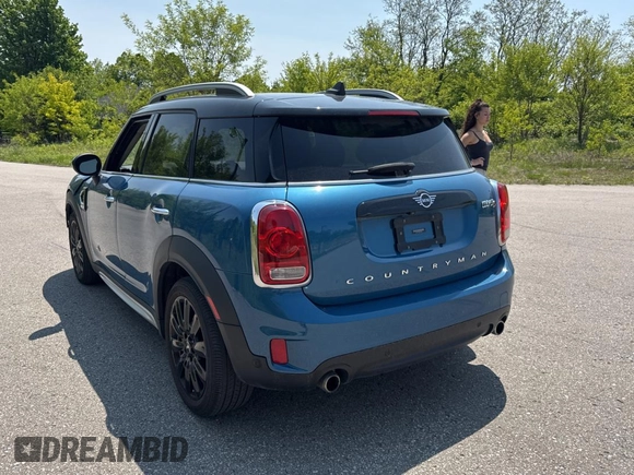 2019 MINI Countryman Cooper S with VIN WMZYT5C56K3G93269, listed as a Copart auction lot 59530605 with 97,720 mi miles and Clean title. Bid and sale history available at DreamBid. Image 3.