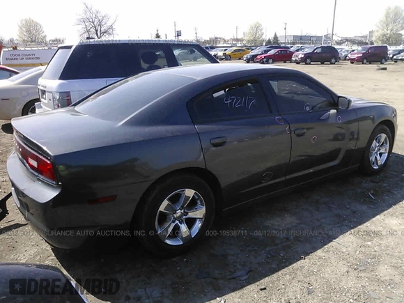 2013 Dodge Charger SE with VIN 2C3CDXBG7DH637736, listed as a IAAI auction lot 19538711 with 80,920 mi miles. Bid and sale history available at carsss.com. Image 4.
