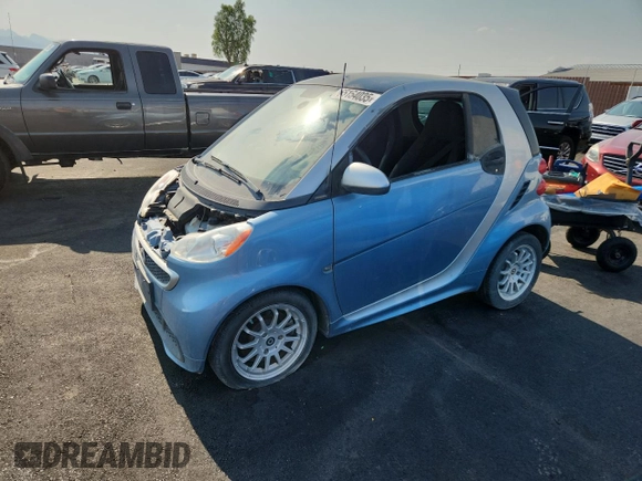 2013 Smart fortwo Passion with VIN WMEEJ9AA2DK722421, listed as a Copart auction lot 65154035 with 19,579 mi miles and Clean title. Bid and sale history available at DreamBid. Image 1.
