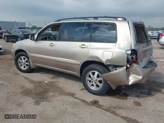 2006 Toyota Highlander with VIN JTEGP21A560125805, listed as a IAAI auction lot 40142399 with 127,578 mi miles. Bid and sale history available at carsss.com. Image 3.