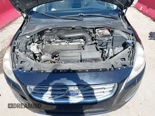 2012 Volvo S60 T5 with VIN YV1622FS1C2109532, listed as a IAAI auction lot 42068510 with 165,018 mi miles. Bid and sale history available at carsss.com. Image 10.