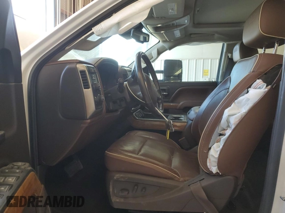2019 Chevrolet Silverado 3500HD High Country with VIN 1GC4KYEY9KF269400, listed as a Copart auction lot 70964154 with 147,597 mi miles and Salvage Title. Bid and sale history available at carsss.com. Image 7.