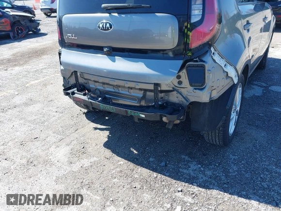 2018 Kia Soul + with VIN KNDJP3A50J7600134, listed as a IAAI auction lot 41812820 with 91,831 mi miles and . Bid and sale history available at DreamBid. Image 18.