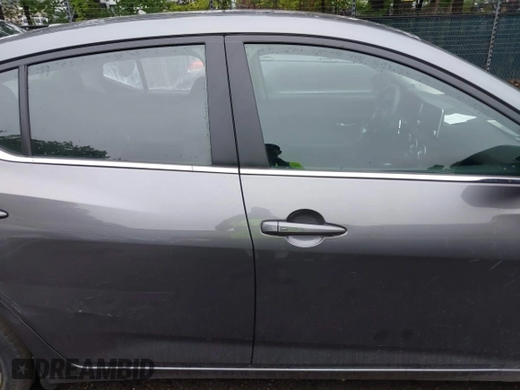 2024 Nissan Sentra SV with VIN 3N1AB8CV2RY332015, listed as a IAAI auction lot 42504126 with 21,009 mi miles and . Bid and sale history available at DreamBid. Image 13.