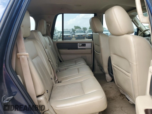 2014 Ford Expedition XLT z VIN 1FMJU1H56EEF05142, wystawiony jako Copart lot #55209325 z przebiegiem 154 542 mil mil oraz Czysty tytuł • Clean title. Historia ofert i sprzedaży dostępna na DreamBid. Obrazek 11.