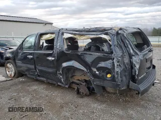 2008 GMC Yukon XL SLT 4SB with VIN 1GKFK16368R243268, listed as a Copart auction lot 48311785 with 228,311 mi miles and Salvage Title. Bid and sale history available at carsss.com. Image 2.