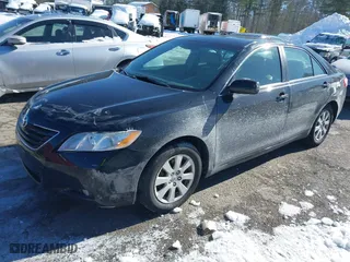 2008 Toyota Camry LE with VIN 4T1BK46K58U572653, listed as a IAAI auction lot 41608921 with 231,380 mi miles. Bid and sale history available at carsss.com. Image 2.