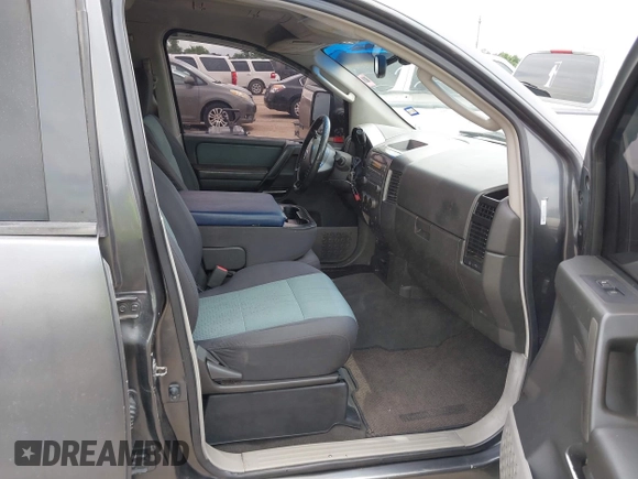 2004 Nissan Titan SE with VIN 1N6AA07AX4N590102, listed as a IAAI auction lot 42575732 with 307,316 mi miles and . Bid and sale history available at DreamBid. Image 5.
