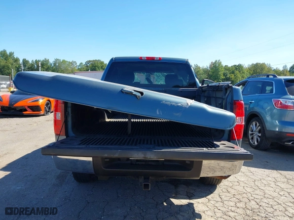 2010 Chevrolet Silverado 1500 LT with VIN 3GCRCSE09AG151287, listed as a IAAI auction lot 40532023 with 154,535 mi miles. Bid and sale history available at carsss.com. Image 16.