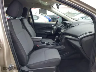 2017 Ford Escape SE with VIN 1FMCU0G99HUE68587, listed as a IAAI auction lot 41924307 with 89,609 mi miles. Bid and sale history available at carsss.com. Image 5.