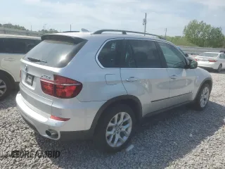 2013 BMW X5 xDrive35i with VIN 5UXZV4C58D0B12012, listed as a Copart auction lot 53380545 with 128,436 mi miles and Clean Title. Bid and sale history available at carsss.com. Image 3.