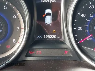 2014 Hyundai Santa Fe Sport with VIN 5XYZU3LB1EG151778, listed as a IAAI auction lot 41239120 with 195,220 mi miles. Bid and sale history available at carsss.com. Image 15.
