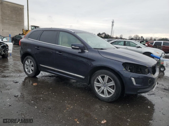 2017 Volvo XC60 Inscription with VIN YV440MRU8H2133682, listed as a Copart auction lot 49956955 with 102,442 mi miles and Salvage Title. Bid and sale history available at carsss.com. Image 4.