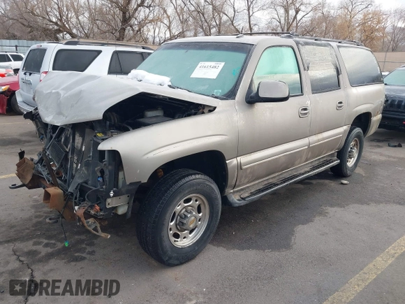 2003 Chevrolet Suburban LT with VIN 3GNGK26UX3G117266, listed as a IAAI auction lot 41615482 with 276,761 mi miles. Bid and sale history available at carsss.com. Image 2.