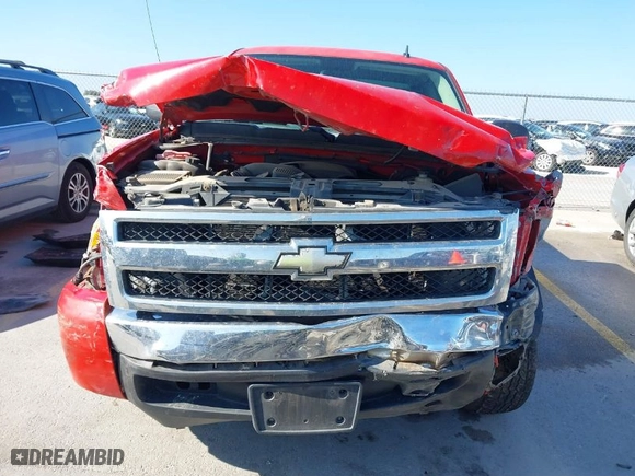 2008 Chevrolet Silverado 1500 Work Truck with VIN 1GCEC19C68Z257588, listed as a IAAI auction lot 41481097 with 194,145 mi miles. Bid and sale history available at carsss.com. Image 6.