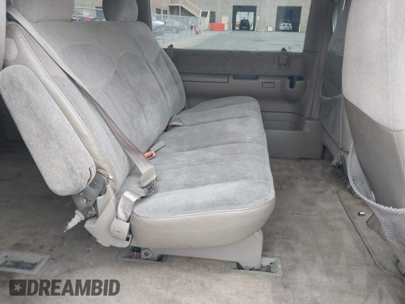 1996 GMC Safari z VIN 1GKDM19W3TB533427, wystawiony jako IAAI lot #38894124 z przebiegiem 261 801 mil mil oraz . Historia ofert i sprzedaży dostępna na DreamBid. Obrazek 8.