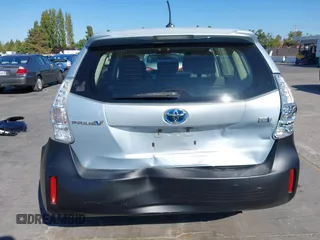 2013 Toyota Prius Two with VIN JTDZN3EU2D3273418, listed as a IAAI auction lot 40209238 with 138,606 mi miles and . Bid and sale history available at carsss.com. Image 16.