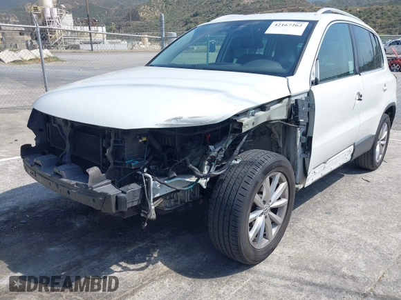 2017 Volkswagen Tiguan Wolfsburg Edition с VIN WVGRV7AX1HW500816, выставлен на аукционе IAAI как лот 42167262 с пробегом 127 636 миль миль и . История ставок и продаж доступна на DreamBid. Изображение 6.