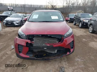 2019 Kia Sorento L with VIN 5XYPG4A35KG512845, listed as a IAAI auction lot 41716900 with 90,950 mi miles. Bid and sale history available at carsss.com. Image 12.