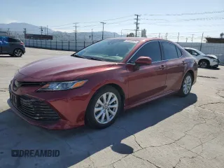 2020 Toyota Camry LE with VIN 4T1C11AK5LU998347, listed as a Copart auction lot 52427375 with 30,990 mi miles and Salvage Title. Bid and sale history available at carsss.com. Image 1.