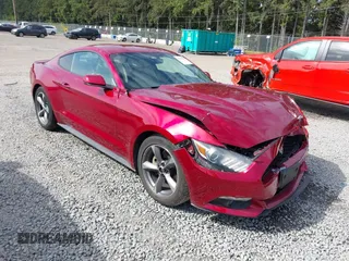 2016 Ford Mustang EcoBoost z VIN 1FA6P8TH5G5333819, wystawiony jako IAAI lot #42327887 z przebiegiem 124 870 mil mil oraz . Historia ofert i sprzedaży dostępna na DreamBid. Obrazek 1.