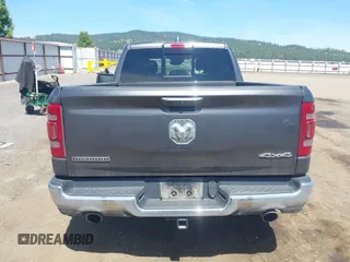 2022 Ram 1500 Big Horn z VIN 1C6SRFMT8NN481607, wystawiony jako IAAI lot #42359931 z przebiegiem 35 893 mil mil oraz . Historia ofert i sprzedaży dostępna na DreamBid. Obrazek 16.