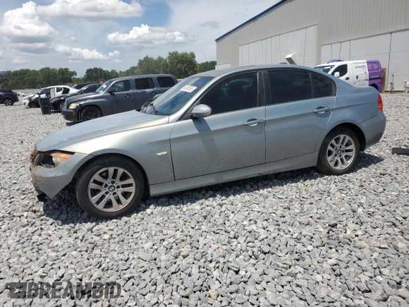 2007 BMW 3 Series 328i z VIN WBAVA33597PG52774, wystawiony jako Copart lot #60345555 z przebiegiem 189 361 mil mil oraz Szkoda całkowita • Salvage title. Historia ofert i sprzedaży dostępna na DreamBid. Obrazek 1.